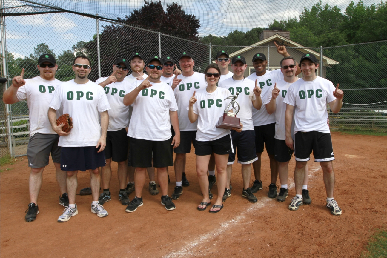 Oglethorpe Power employees celebrate major win in 2013 Softball Tournament.