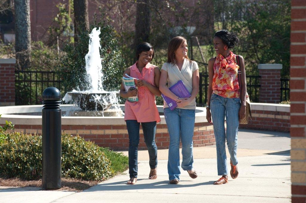 Southern Crescent Technical College students walking around campus. 