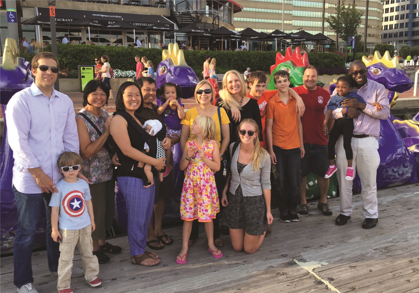 In what has become an annual summer event, Gensler Baltimore staff, family and friends had an ice cream social and then walked over to the Inner Harbor to paddle the Dragon Boats. The event supports two local organizations – the Living Classroom Foundation and Taharka Brothers Ice Cream. 