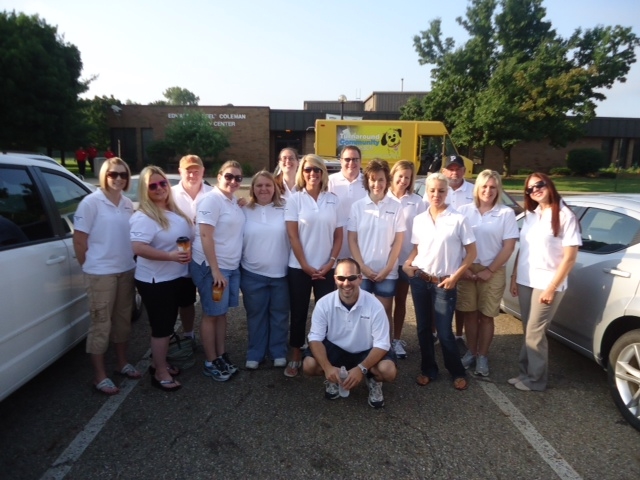 Wayne Homes Steering Committee volunteers at Project Homeless Connect assisting local people in need.