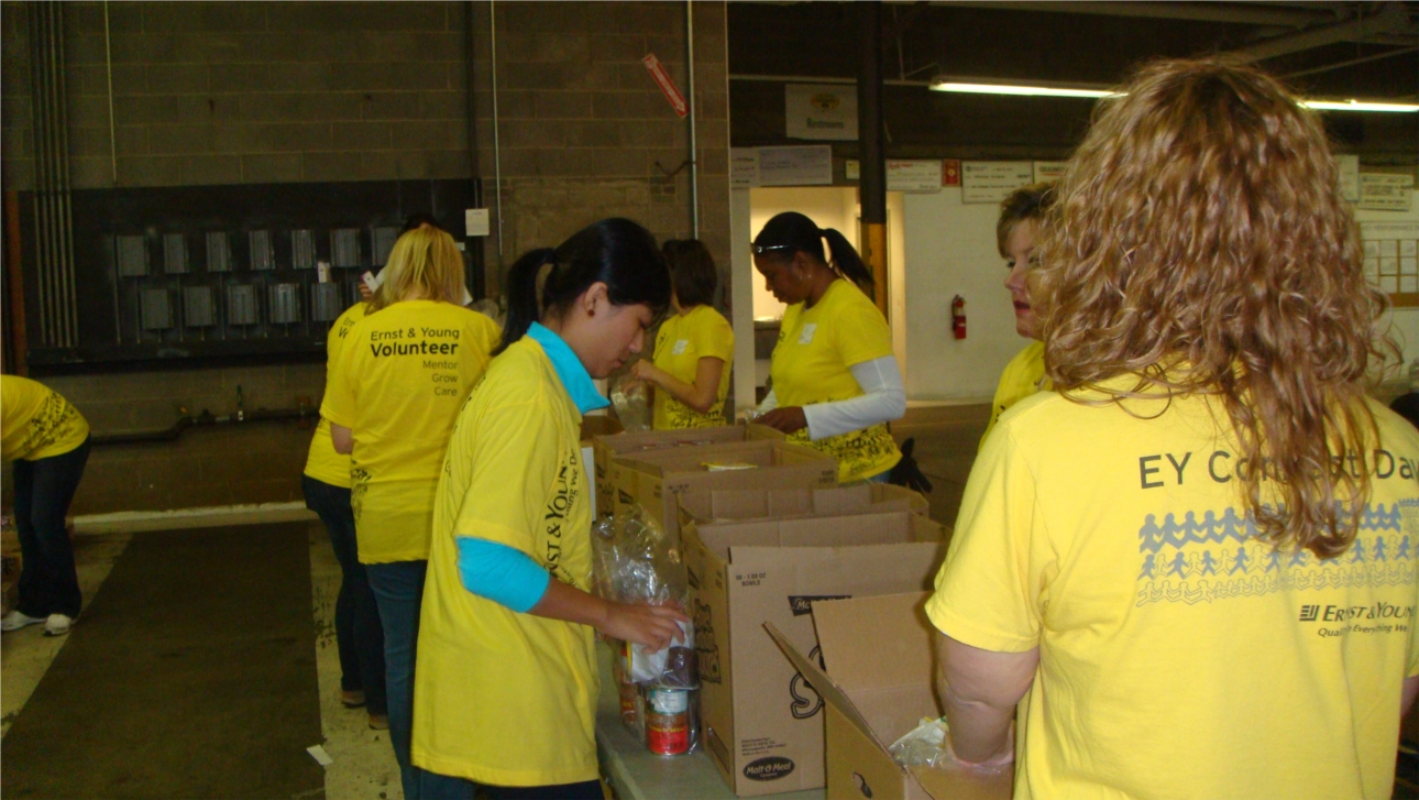 Ernst & Young LLP volunteers at the Freestore Foodbank on EY Connect Day — a day set aside where employees report to volunteer activities rather than the office. In 2012, more than 130 Ernst & Young people in Cincinnati teamed together and donated more than 785 hours to seven nonprofit organizations.
