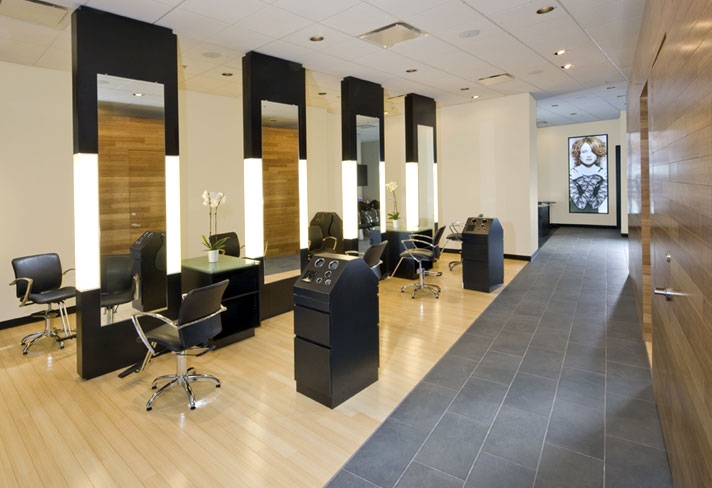 Salon stations at Currie Justison Landing. 