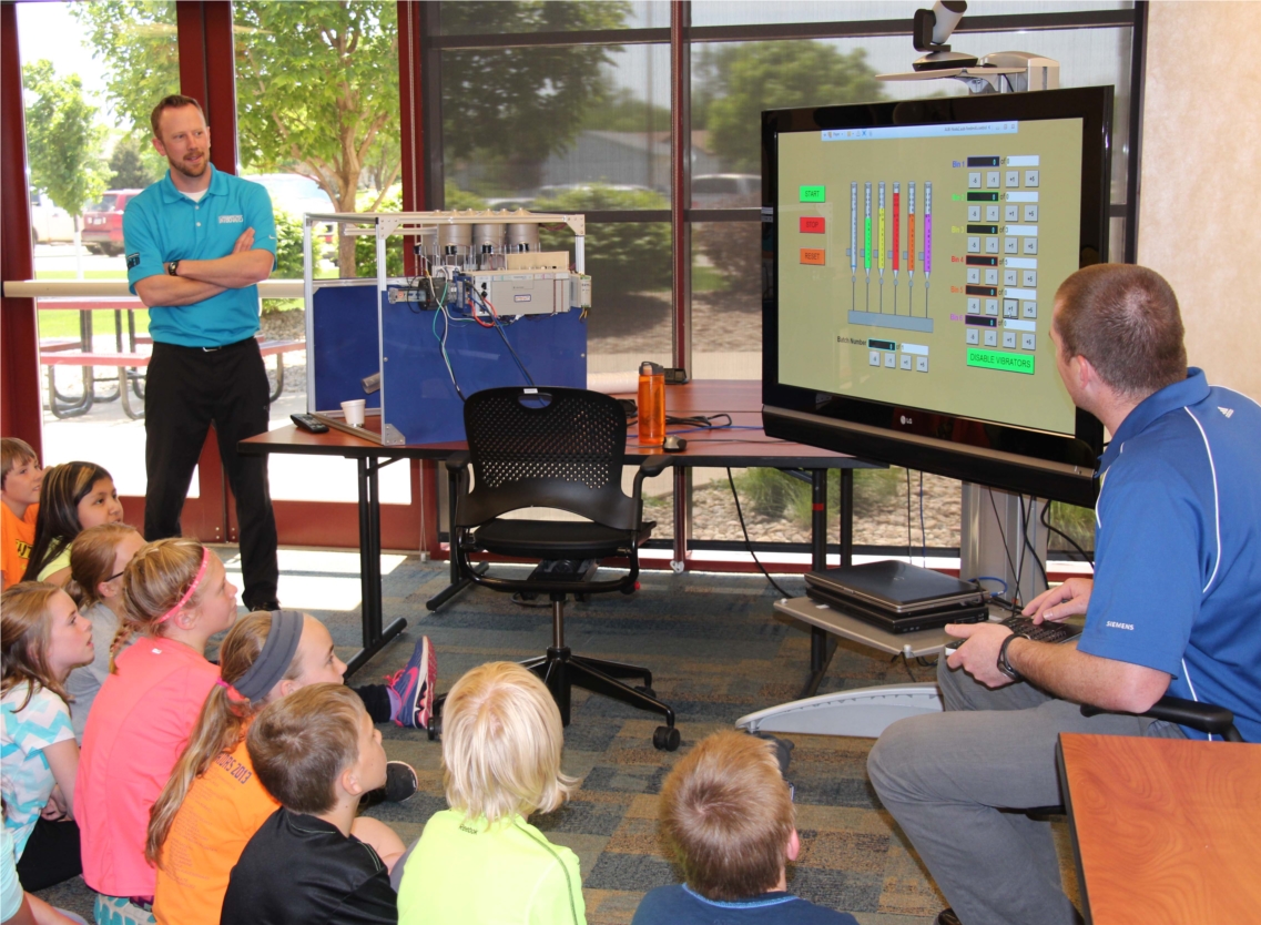 Interstates works with the Fourth Grade students from two of our area elementary schools. During the visits, the students learn about how electricity works, electrical safety, and programming.