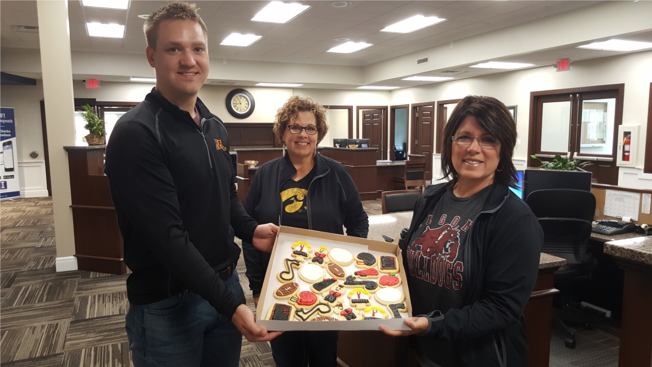 Bank employees deliver cookies to our local schools in appreciation of our local teachers. 