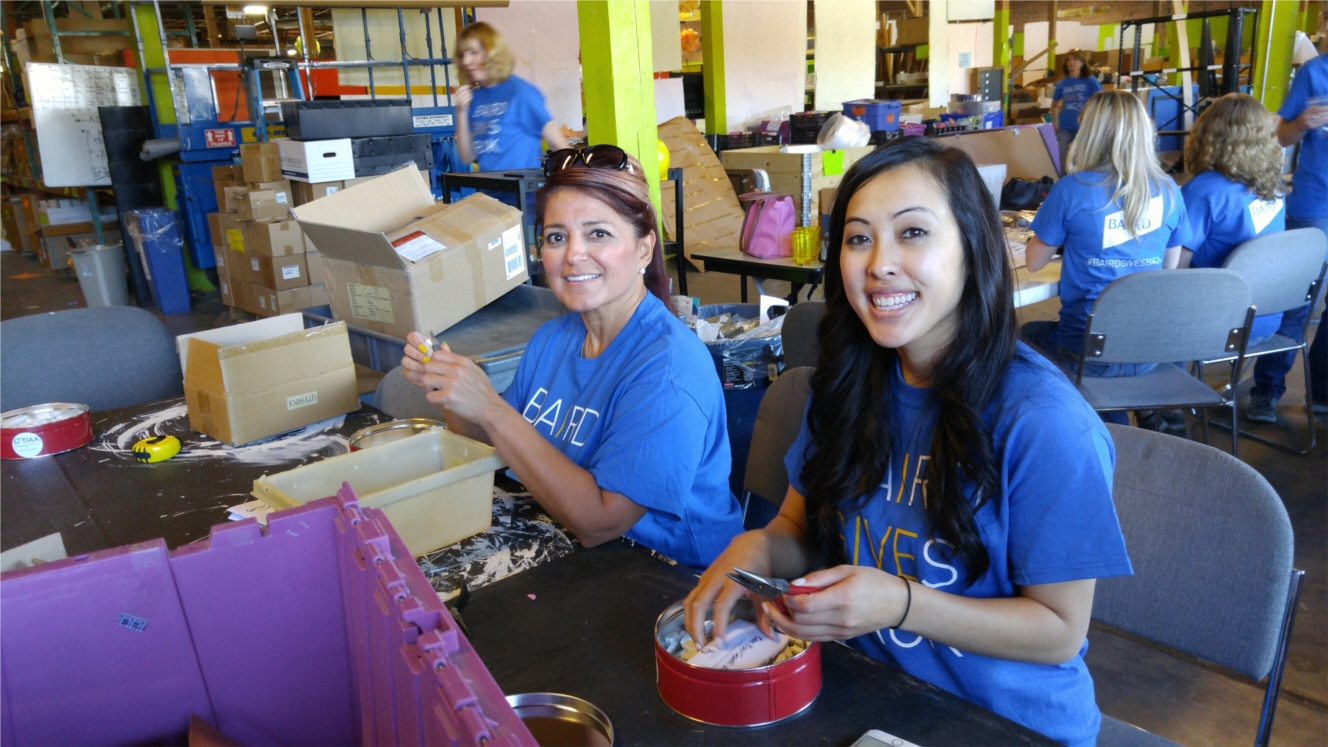 Associates from Baird’s Denver branch volunteered at RAFT – Resource Area for Teaching. They assembled teaching kids that will be used by Denver Public Libraries. 