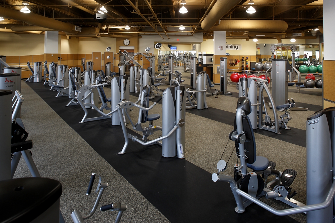 Costa Mesa Super-Sport Weight Room