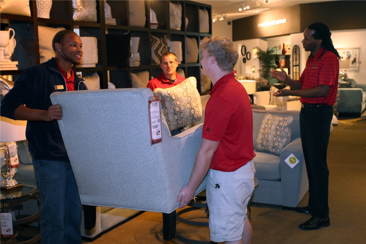 Mathis Brothers employees work as a team to provide our customers the best possible shopping experience.