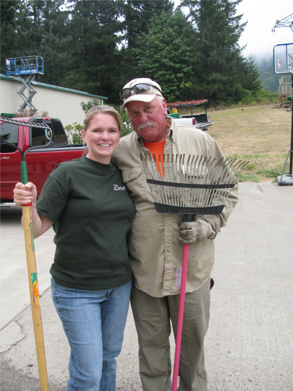 Communications Manager Jaime Cranmer and lineman Gene Anderson at Jasper Mountain Safe Center. 
Emerald staff gathers yearly to participate in United Way’s Day of Caring. 
