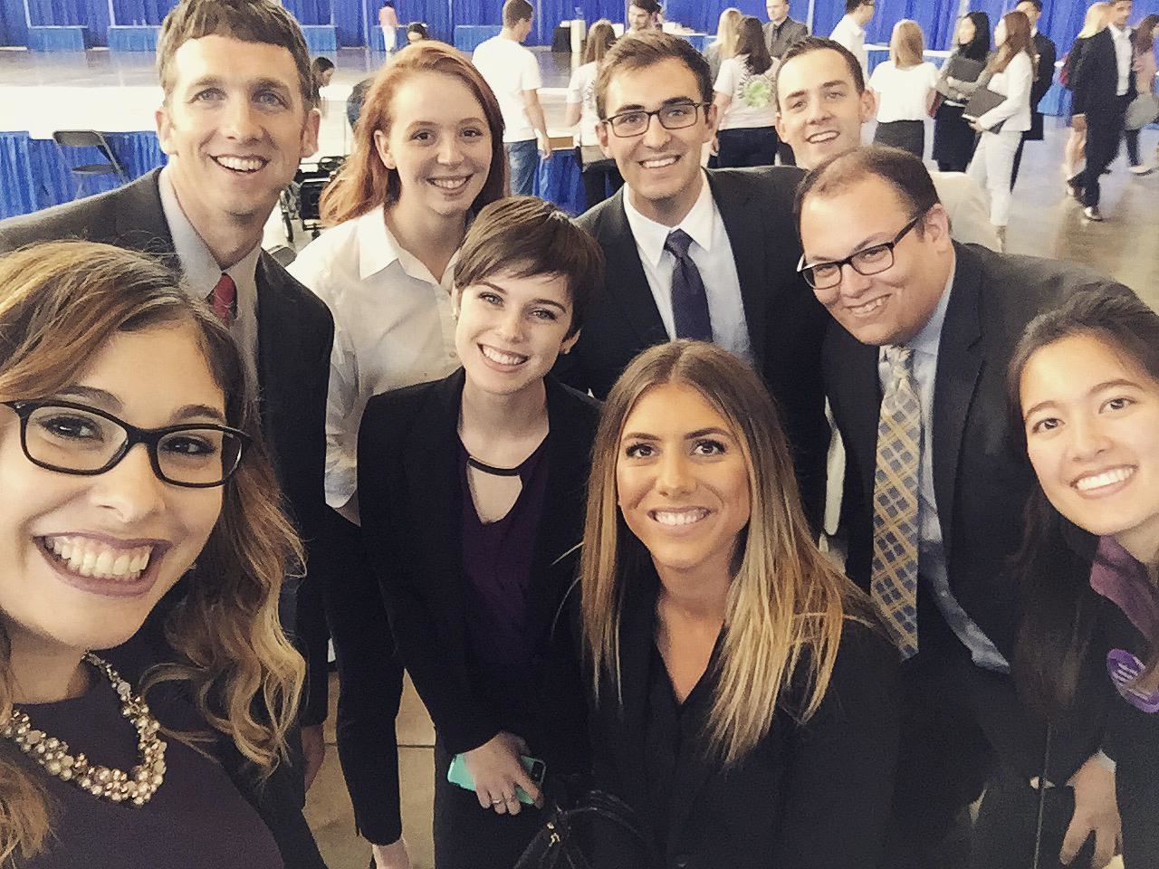 Recruiting students to the accounting profession is an important part of life at Grant Thornton. Here’s a photo of our teammates at a University of Pittsburgh career fair.