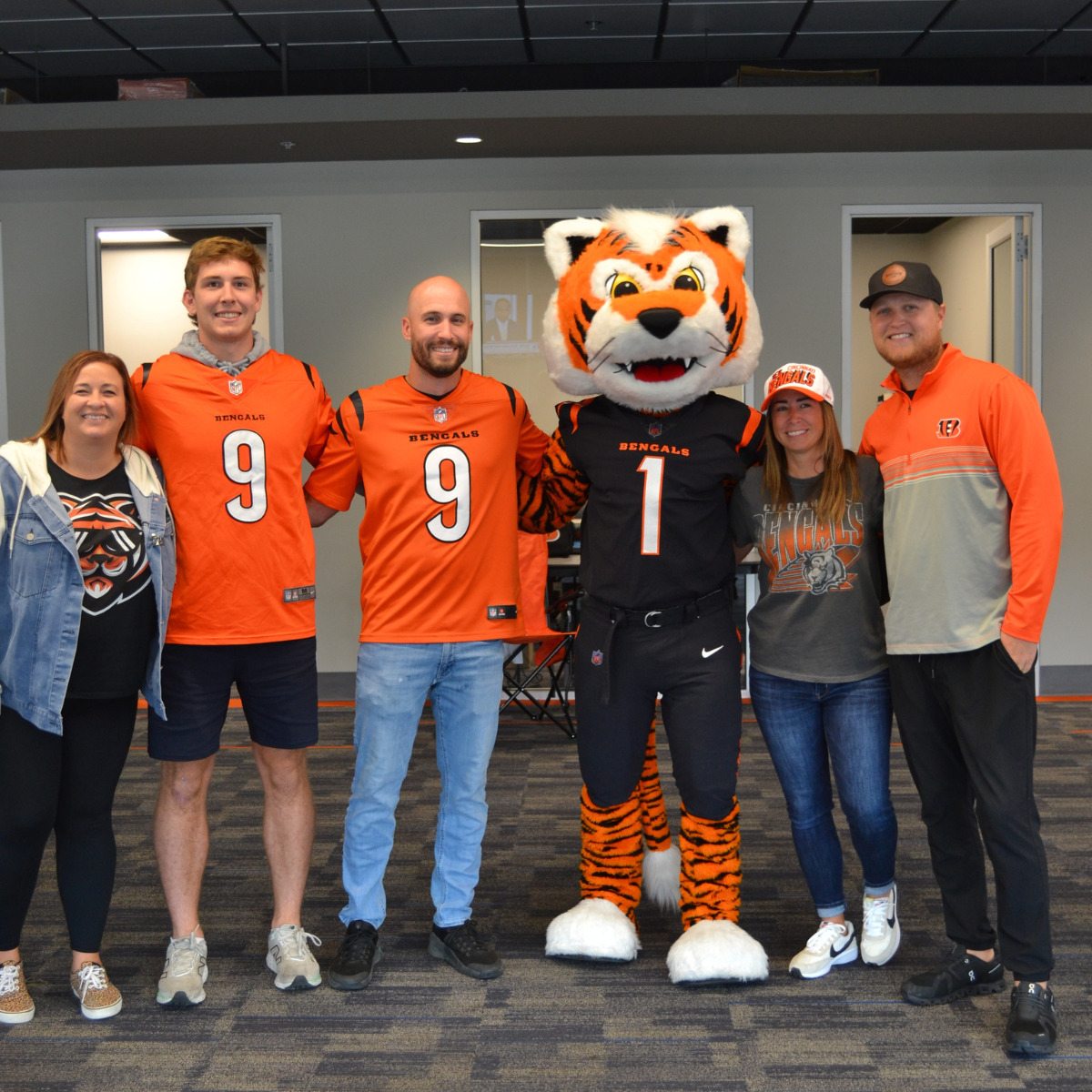 Bengals Team Elliott.png