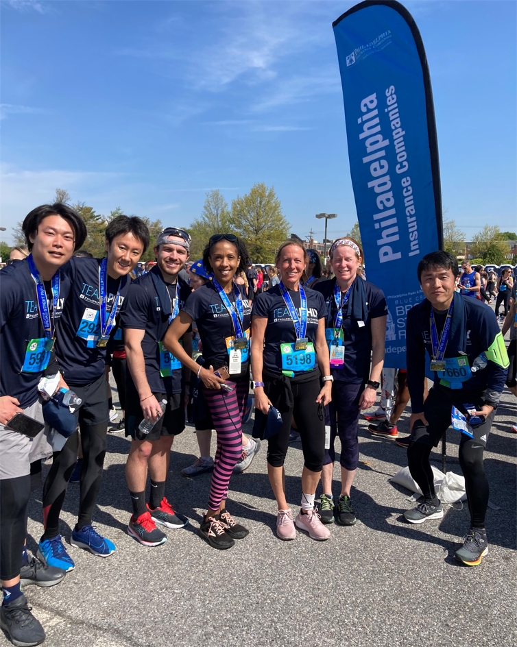 PHLY encourages employees’ to live and maintain a healthy lifestyle and is committed to our employees’ health and wellness! To further this commitment, PHLY sponsored employee’s participation in the Blue Cross Broad Street Run.