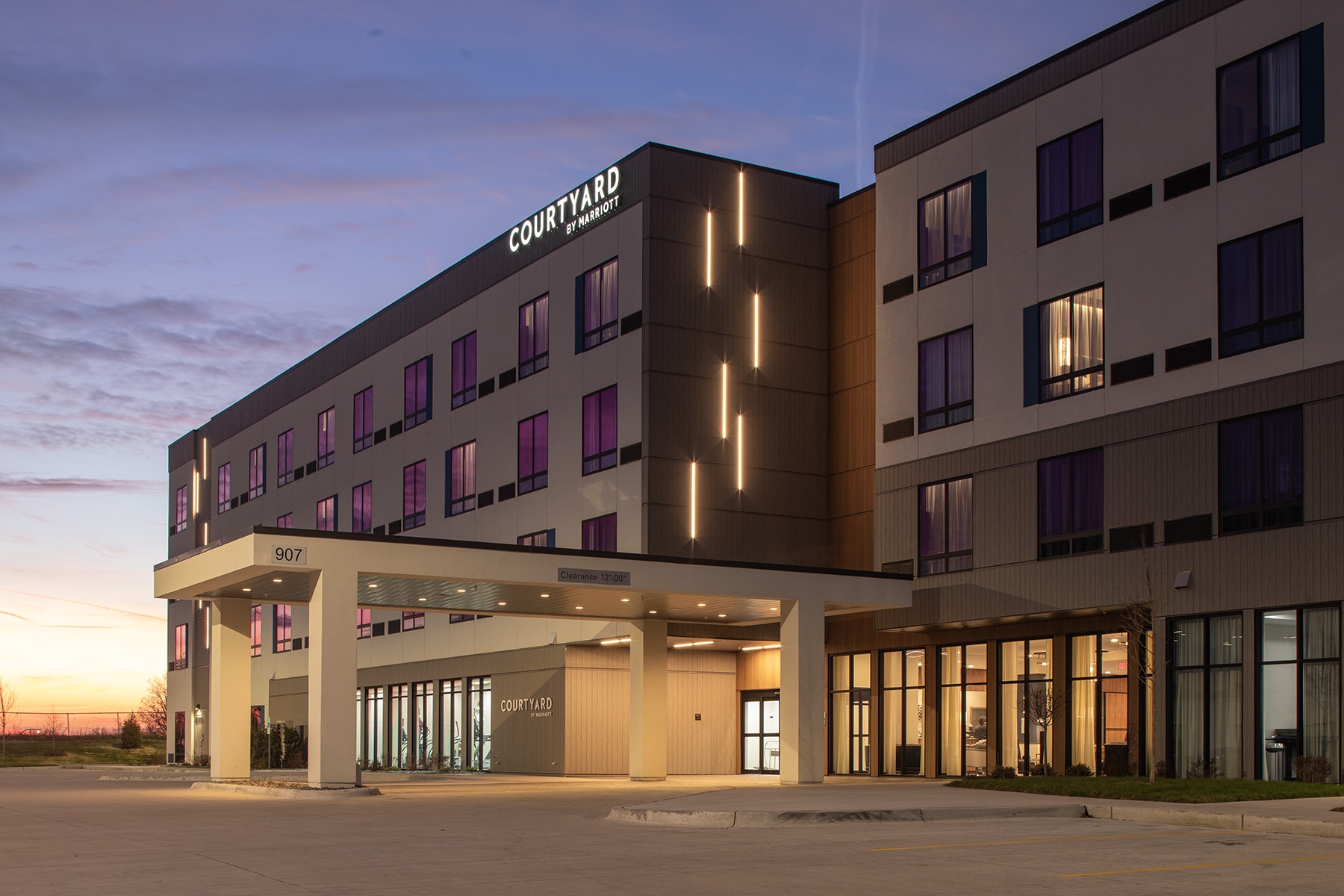 Courtyard by Marriott - Bettendorf, IA