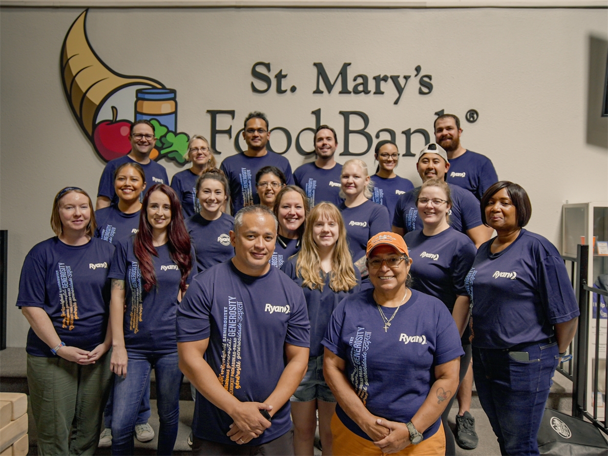 2.	Ryan Scottsdale team members worked hard to donate food to the people in need at the St. Mary Food Bank for RyanShares Day.