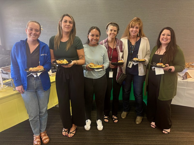 Bailee Erika Michelle Michelle Deb Tonya.jpg