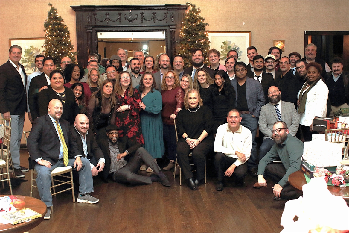 eVeroHolidayGroup_2024x.JPG