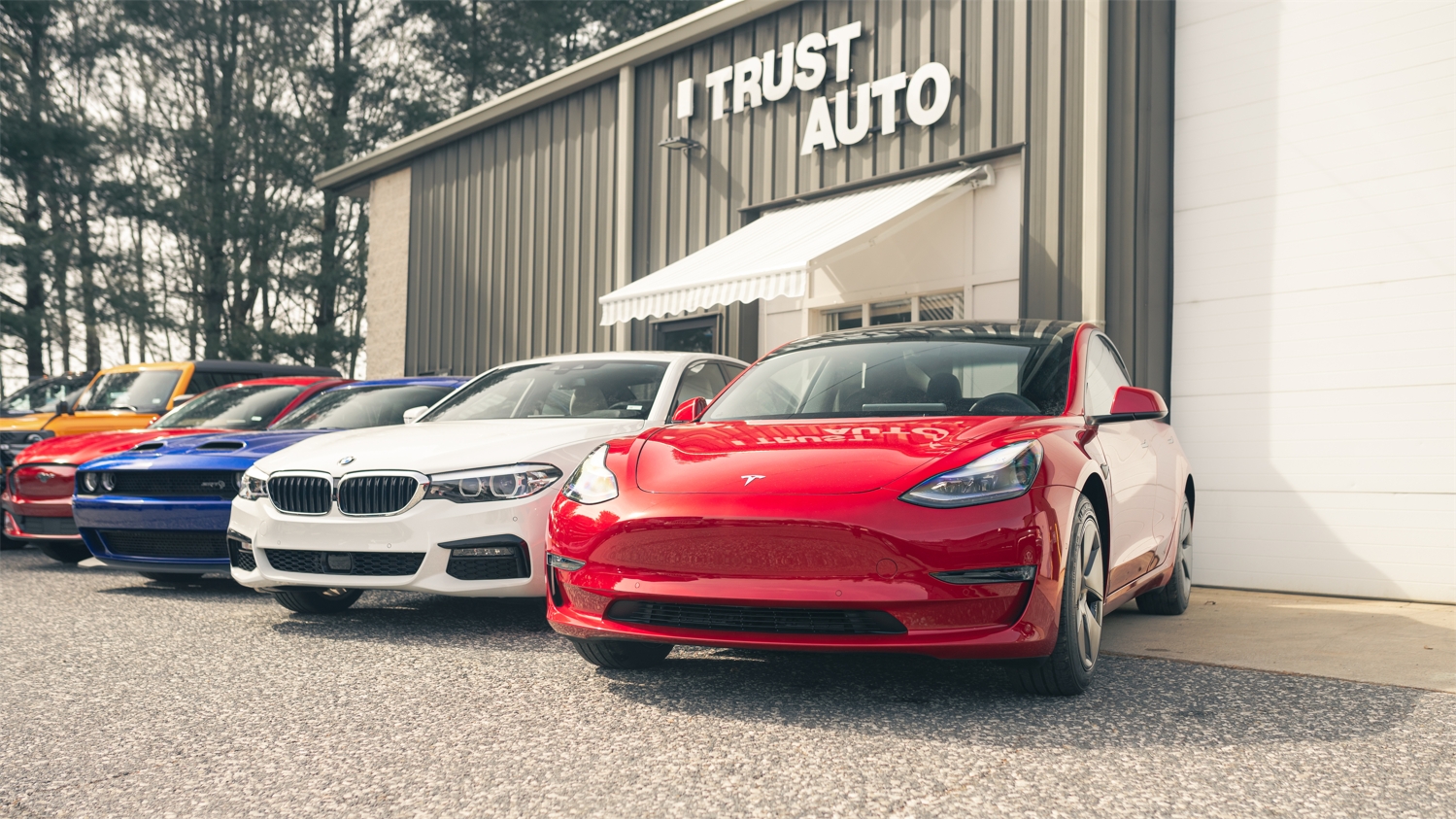 Trust_Auto_Front_Picture_of_the_dealership_50.jpg