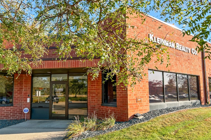 Kleinman Office-2 (Large).jpg