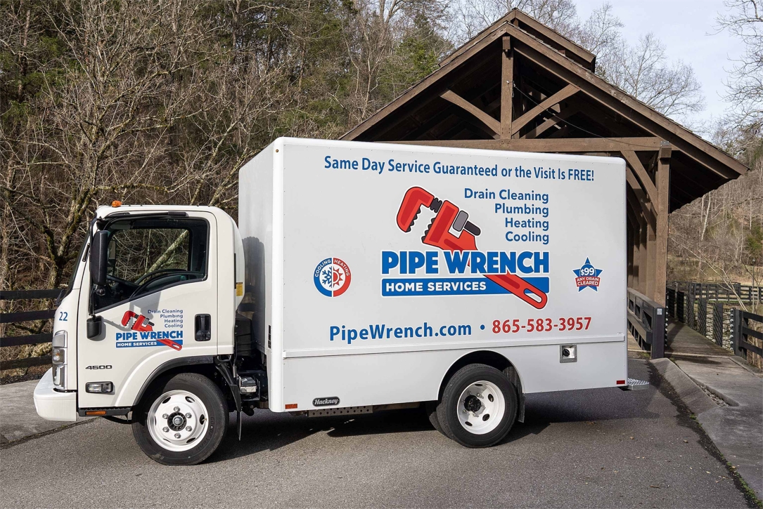 Pipe Wrench Truck