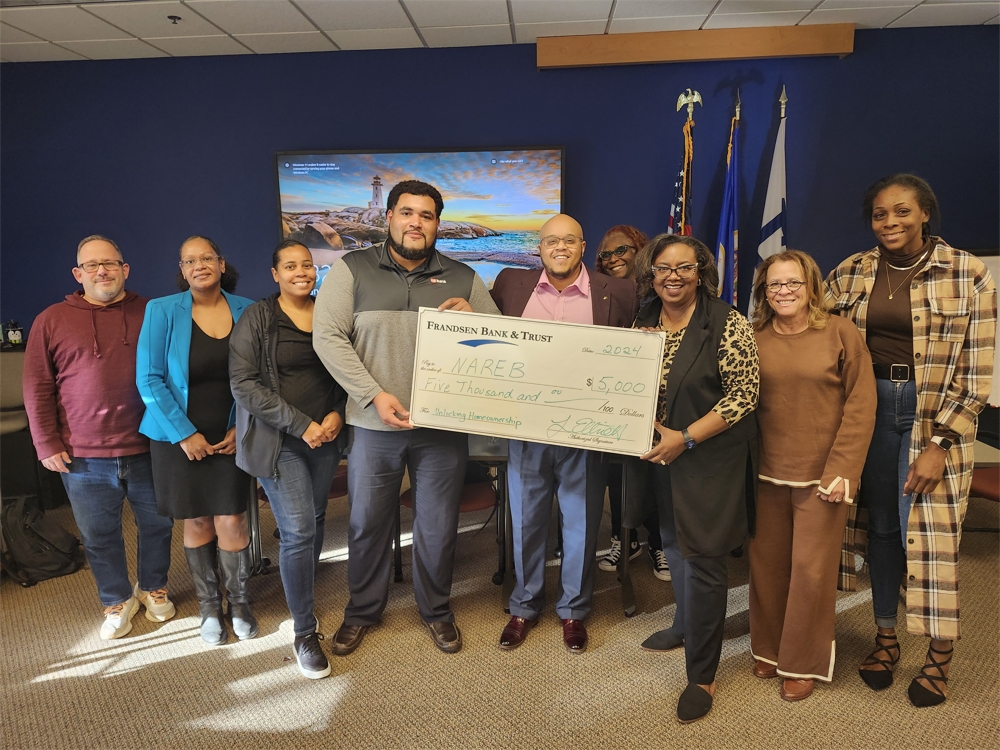 Vadnais Heights_NAREB Home Ownership Donation.jpg