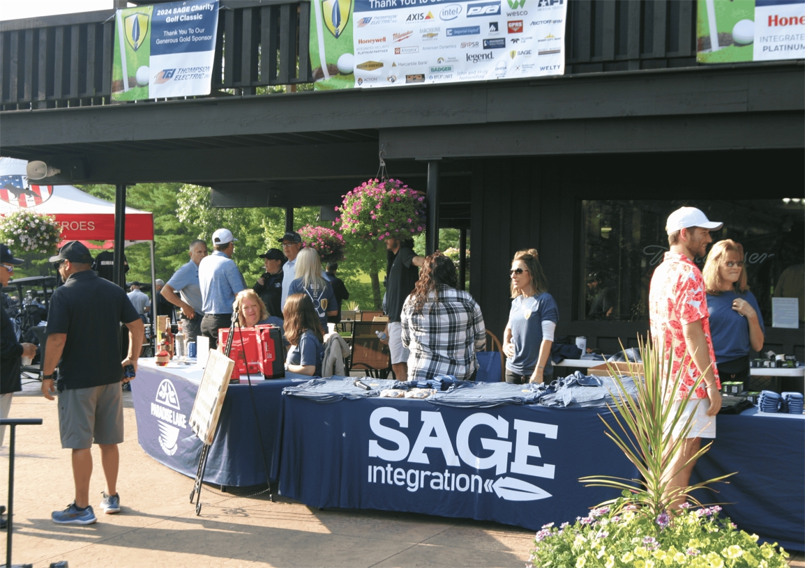 Green and Red Christmas Bake Sale Yard Sign (8).png