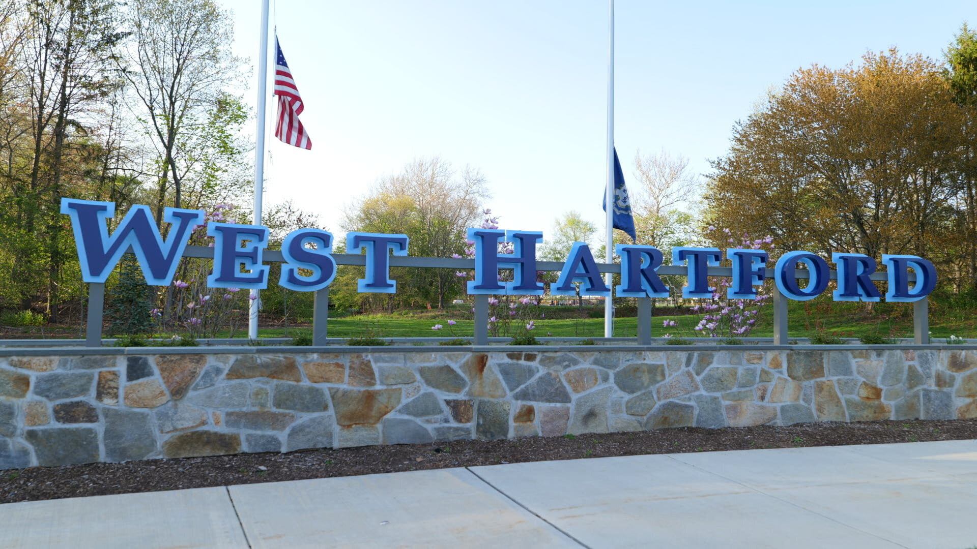 West+Hartford+Connecticut+Sign.jpg