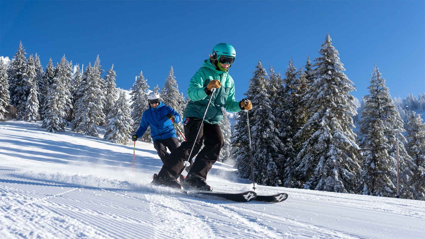 Activity-Detail_-Alpine-Skiing-Snowboarding.jpg