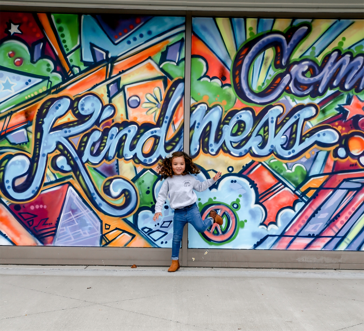If you can be anything, be kind! RPT partnered with a local Ohio artist to brighten up Deerfield Towne Center with this kindness mural.