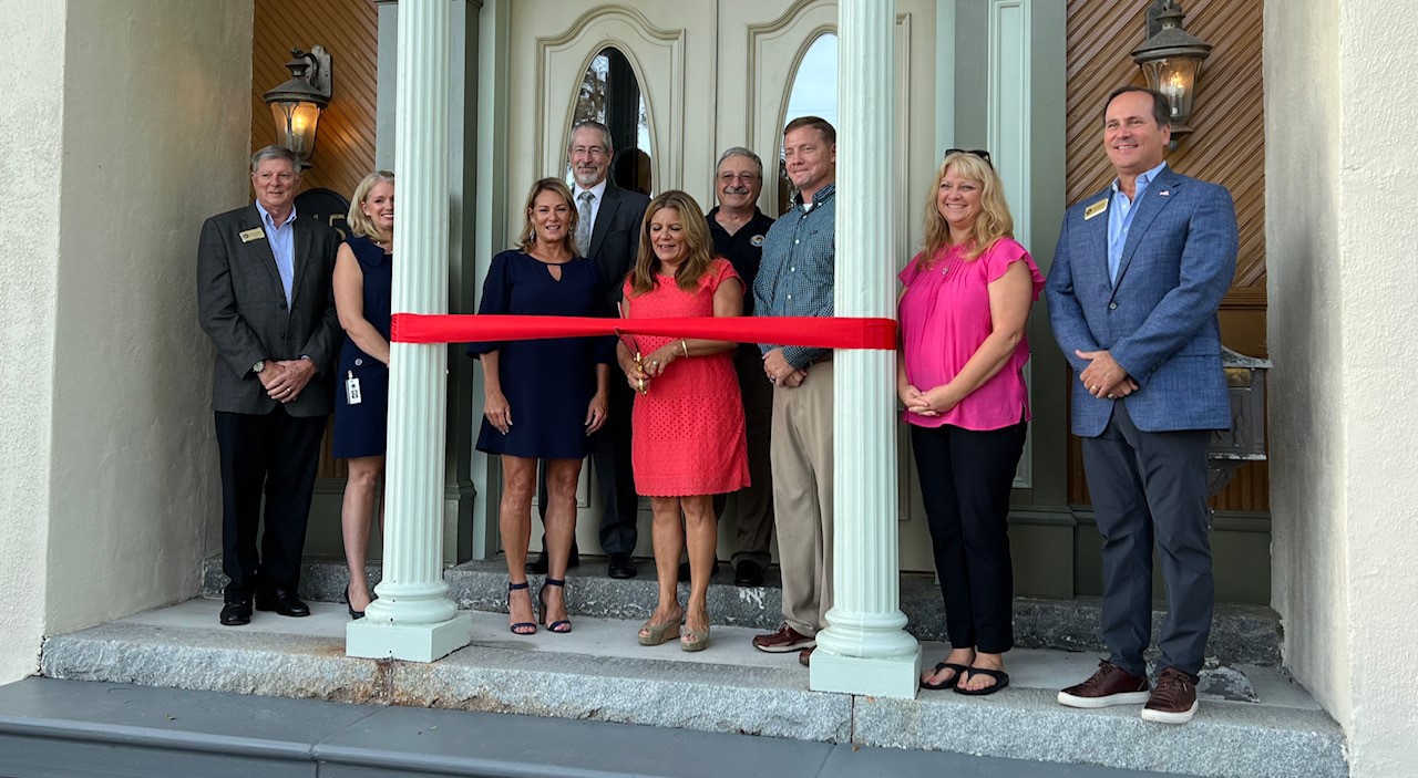 1890 Historic Courthouse Ribbon Cutting.jpg