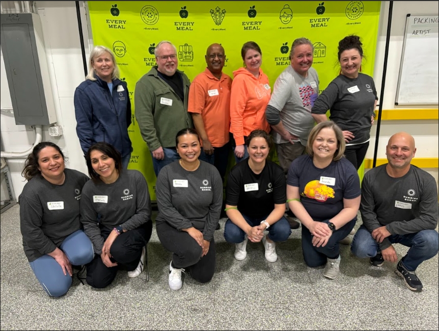 Sunrise Banks employees volunteer at EveryMeal