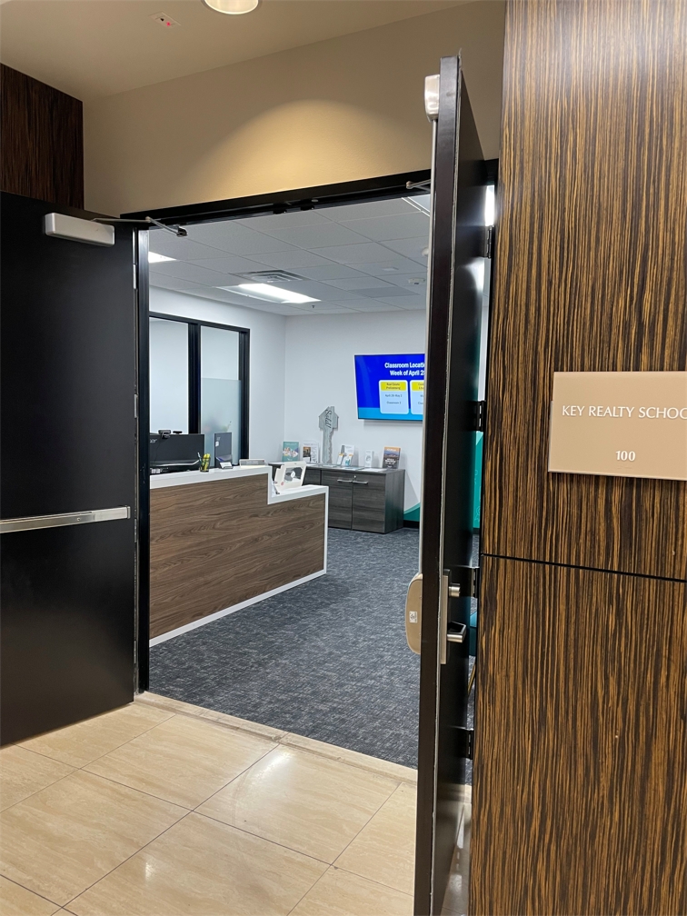 Key Realty Entrance (4).jpg