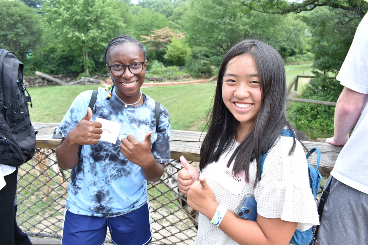 YOU Interns at Zoo (1).JPG