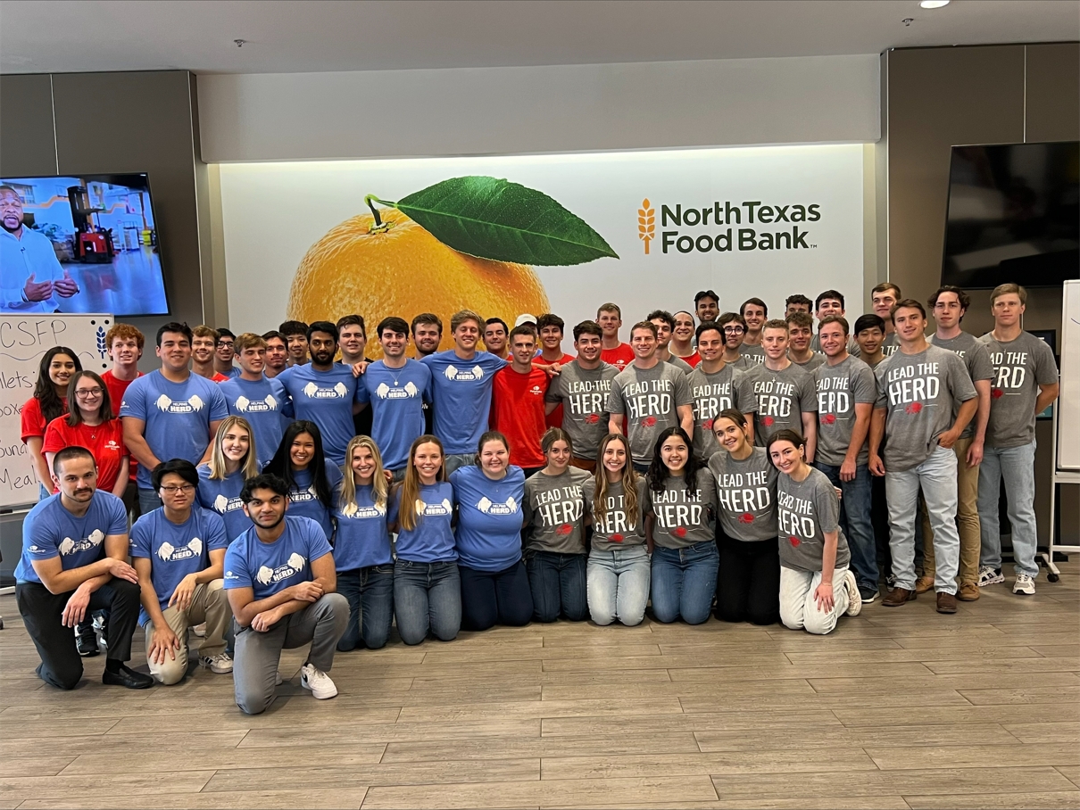 At HilltopSecurities, community involvement is a part of who we are. Our employees are committed to making a difference in the lives of those in our communities, and they regularly volunteer their time with worthwhile causes. Last year, we volunteered with the North Texas Food Bank to help provide meals to those in need.