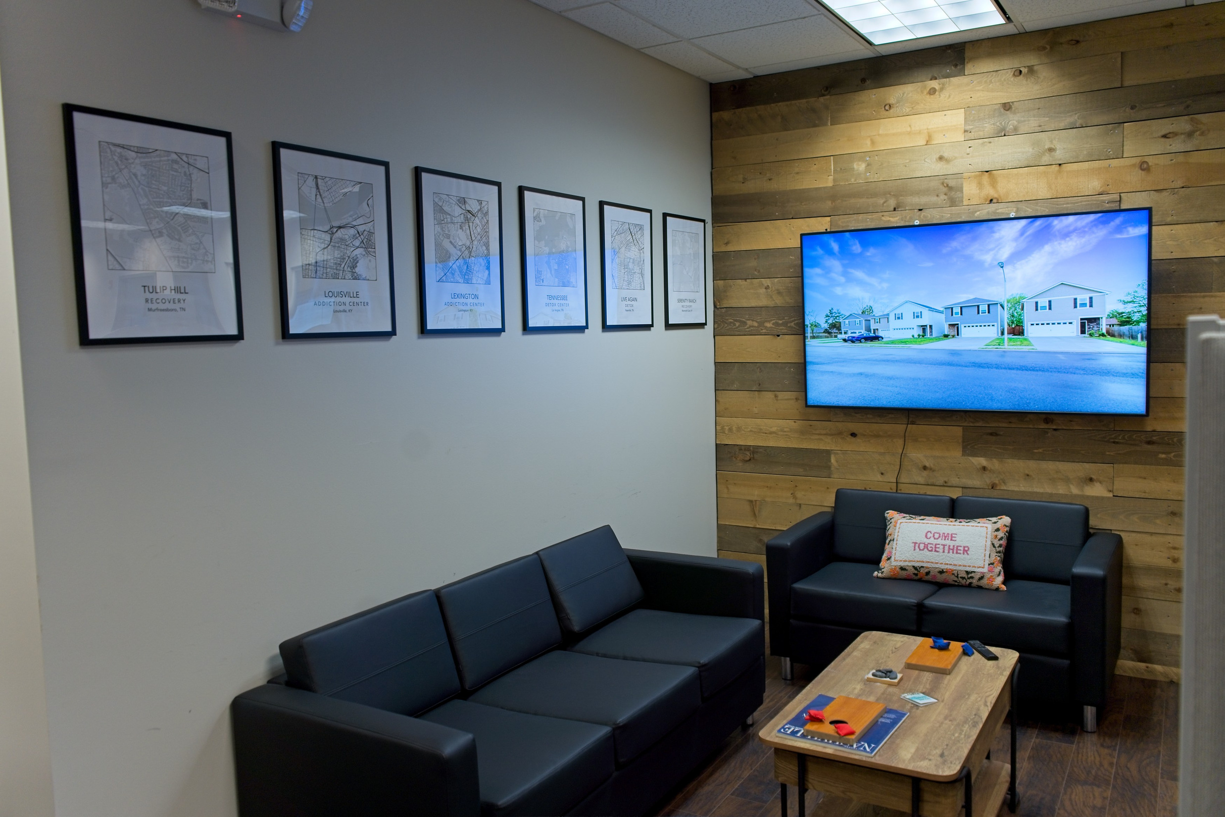 THH Lounge Area 2.jpg
