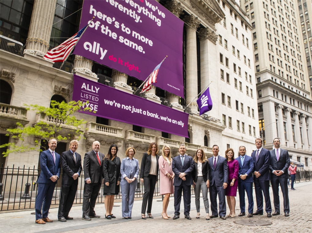 #3ally-nyse-outside.jpg