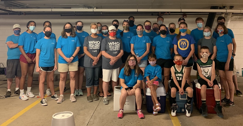 2020 Volunteer Day for Blessings in a Backpack - All masked up!