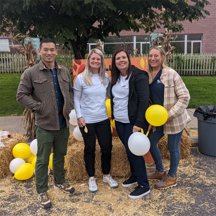 Pittsburgh Region employees volunteer at local children’s club, Sarah Heinz House’s Fall Fest.