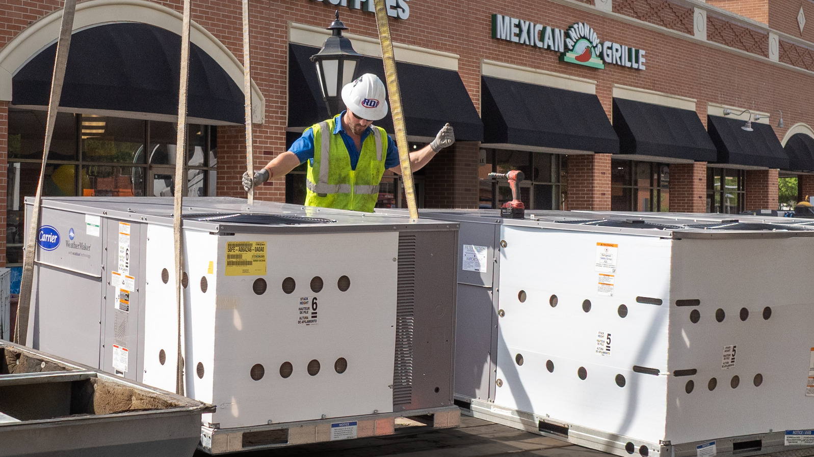 chiller change out 2.JPG