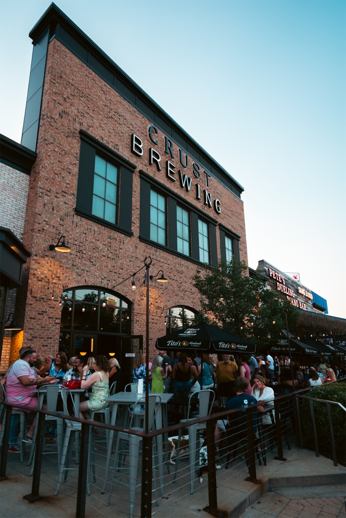BHHS Chicago gathered at Crust Brewing to celebrate summer in style with delicious food, a DJ, an ice cream station, oversize games and, of course, camaraderie.jpg