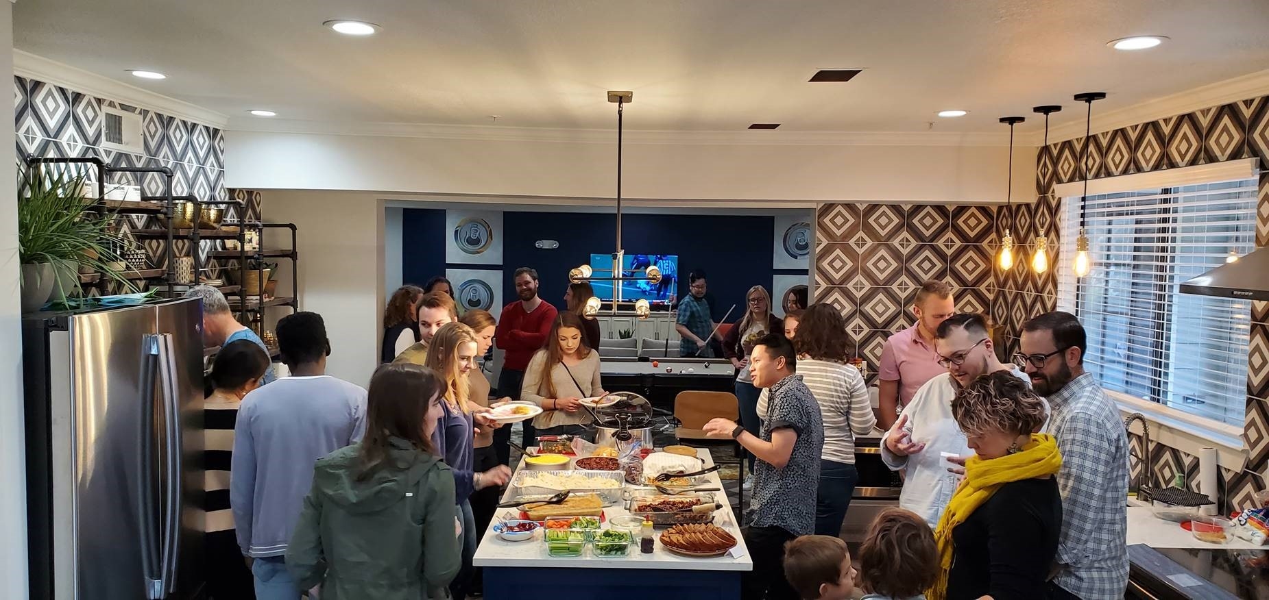 Thanksgiving (or Finsgiving as we call it around here!) potlucks across the Pariveda offices brought Fins together for good food and time to come together with gratitude for one another!