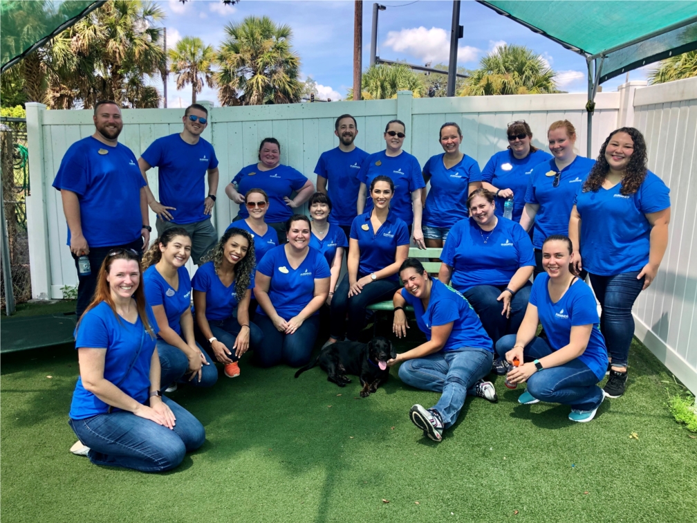 Crewmembers volunteered at the Pet Alliance of Greater Orlando in Sanford. Many of the shelter’s dogs and cats benefited from baths, grooming, and socialization training thanks to our crew! 