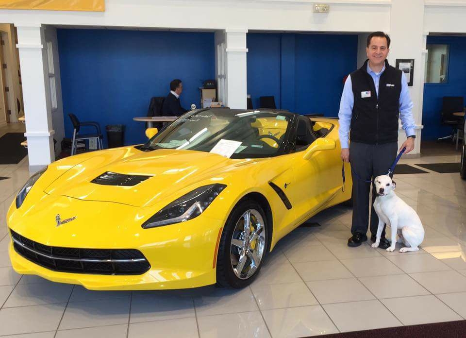 We are a pet friendly cast for our guests. Richard is here with Max, one of our guests training dogs. Looks like they both are doing well. Bring your fury friend on your next visit and enjoy the complimentary wifi and beverages. 