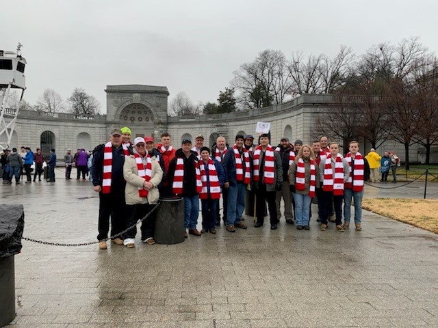 CACI employees volunteer for Wreaths Across America at locations across the country. 