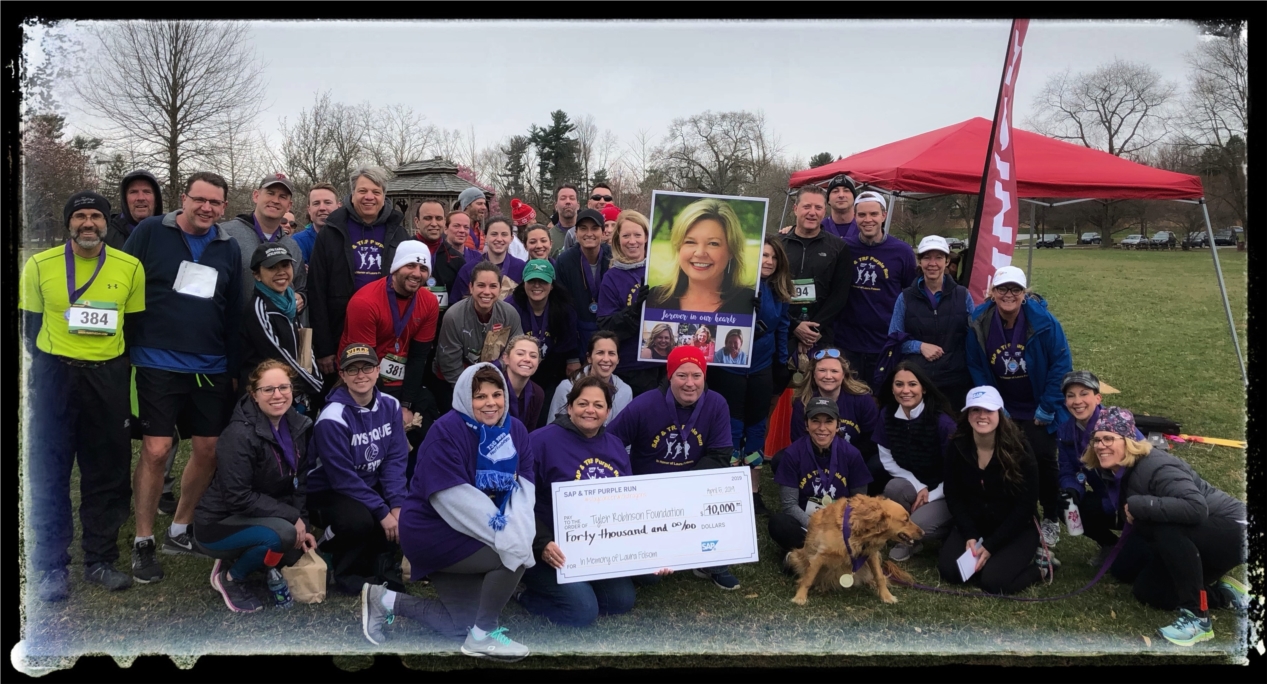 SAP employees come together to honor a colleague and support a worthy cause. 