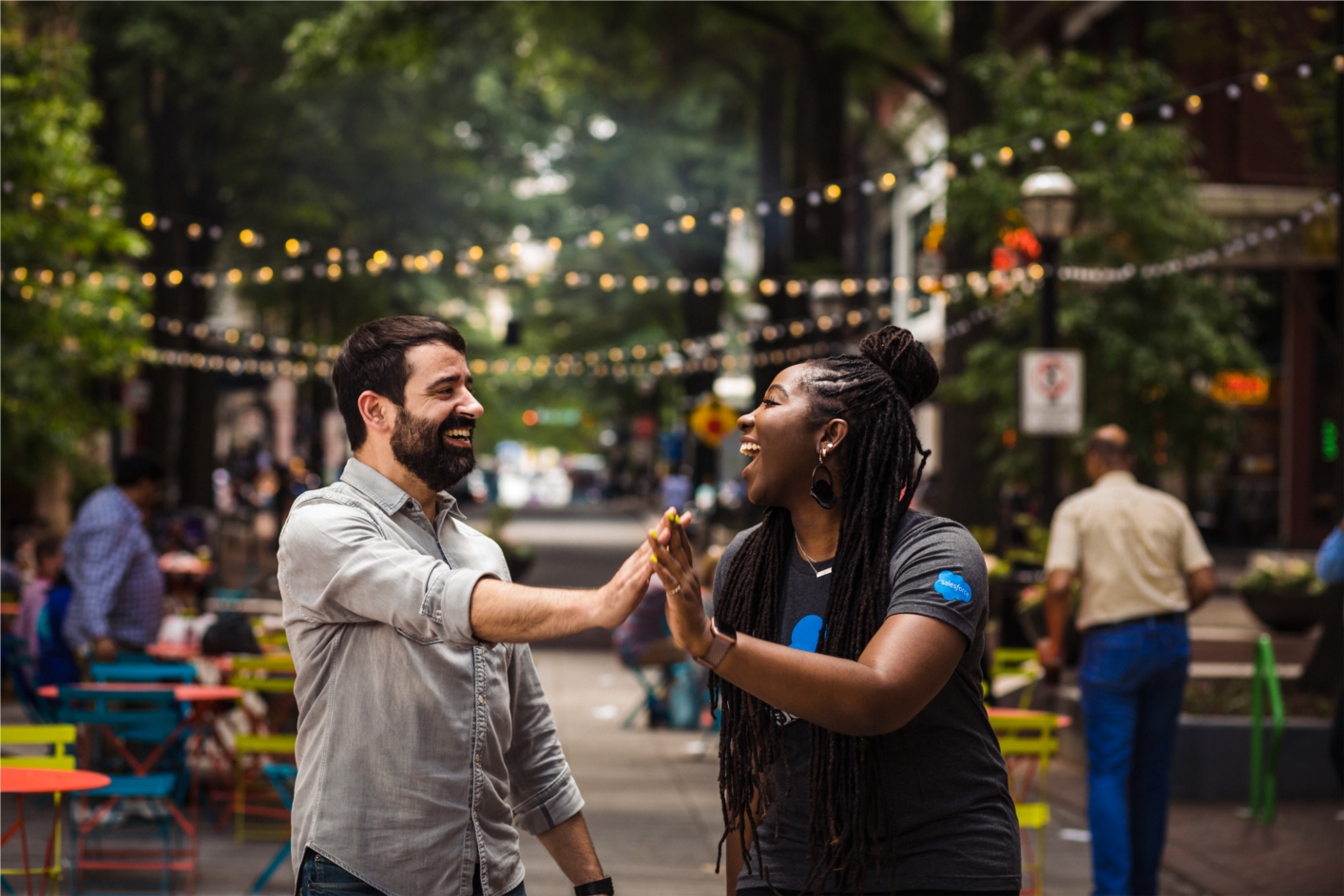 Salesforce employees hanging out on Poplar Street. 