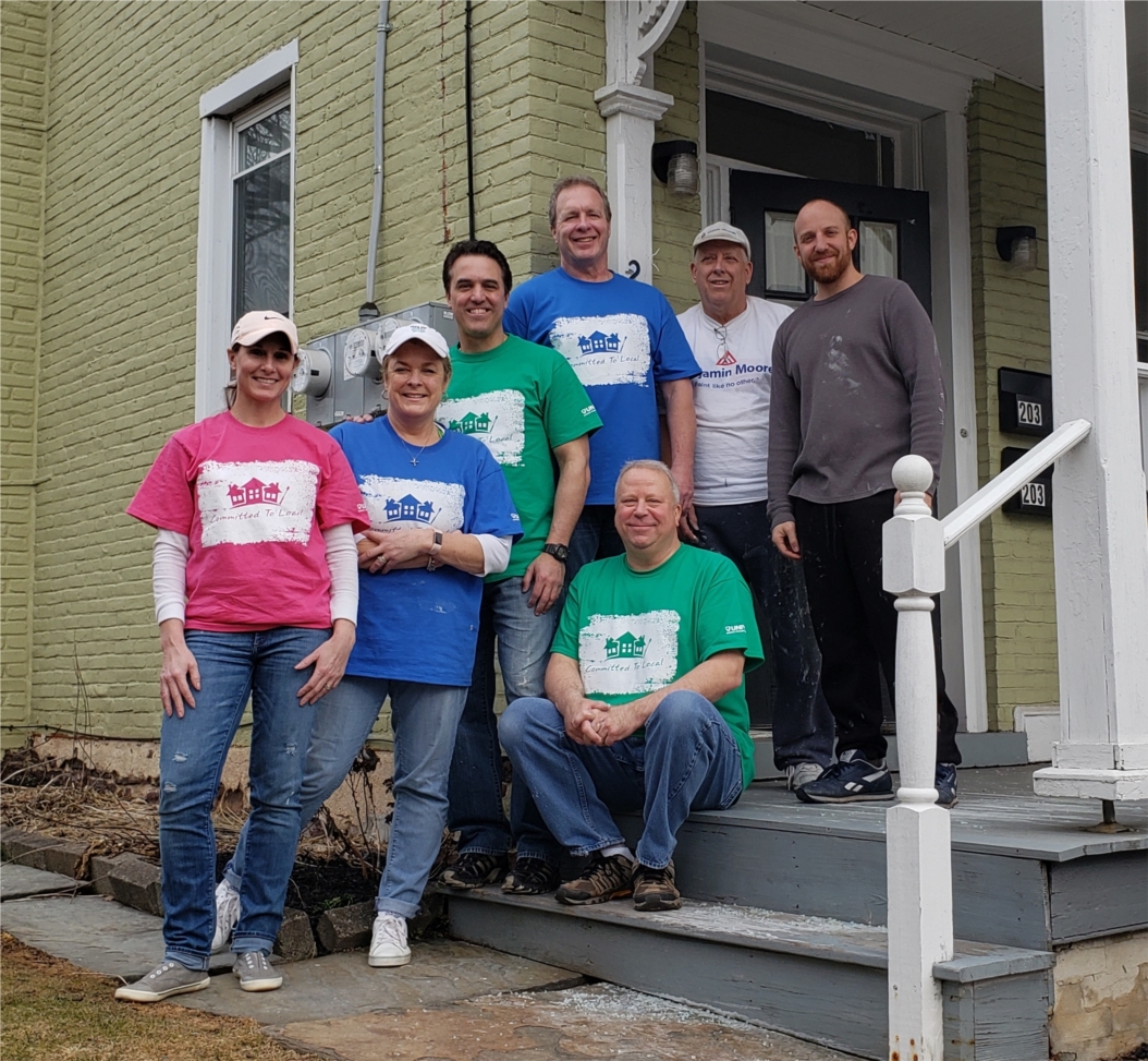 Univest is dedicated to giving back to the communities it serves. Each month it hosts Connecting with Community service projects for its employees to donate their time to local nonprofits. 