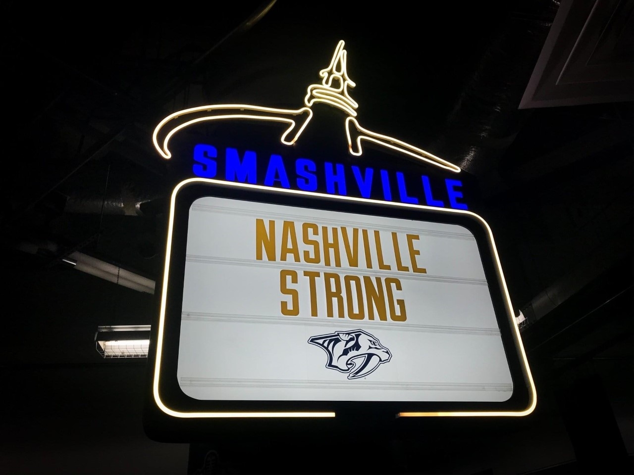 Nashville Strong sign