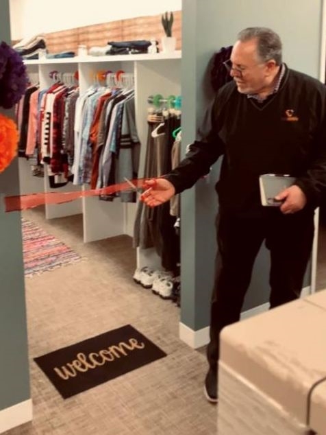 CareCentrix Closet Grand Opening – 1.15.20
All Team Members across the CareCentrix Hartford office can donate or shop for new and gently used items of clothing. John Brangi, Vice President of Operations hosted a ribbon cutting ceremony on behalf of the Voice of the Employee Team.
