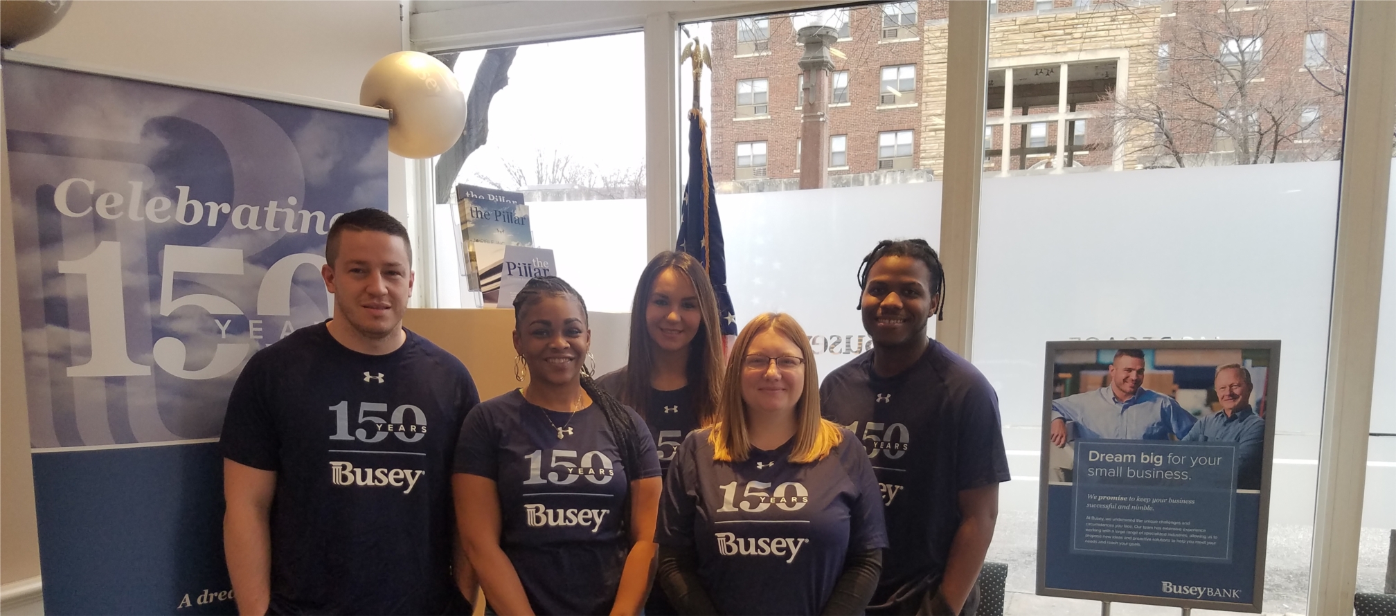 As Busey observes its sesquicentennial, fulfilling dreams since 1868, St. Louis associates celebrate the milestone with customers at our Maryland Plaza location. 