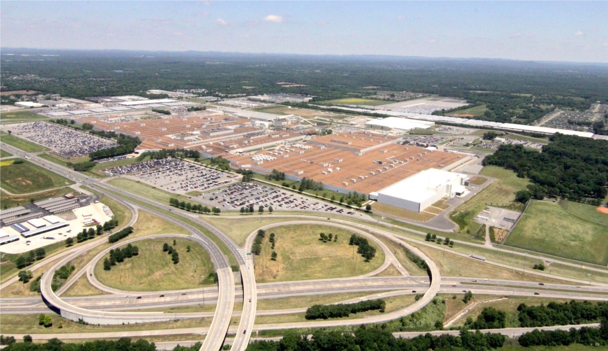 At almost six million square feet under one roof, Nissan's Smyrna, TN assembly plant is the workplace for more than 8,000 people and is one of the world's largest automotive assembly facilities.