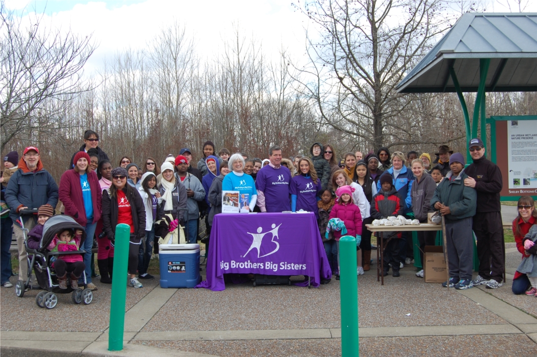 Big Brothers Big Sisters of Middle TN staff recently joined some volunteers and children from the program is going for a walk with Mayor Karl Dean at Shelby Bottoms Nature Center.